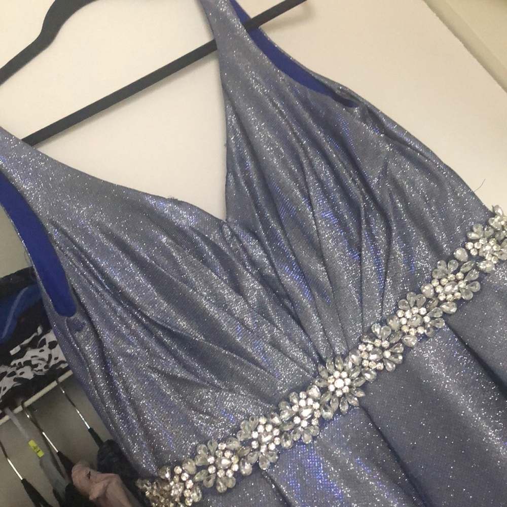 Dress - Picture 2 of 7